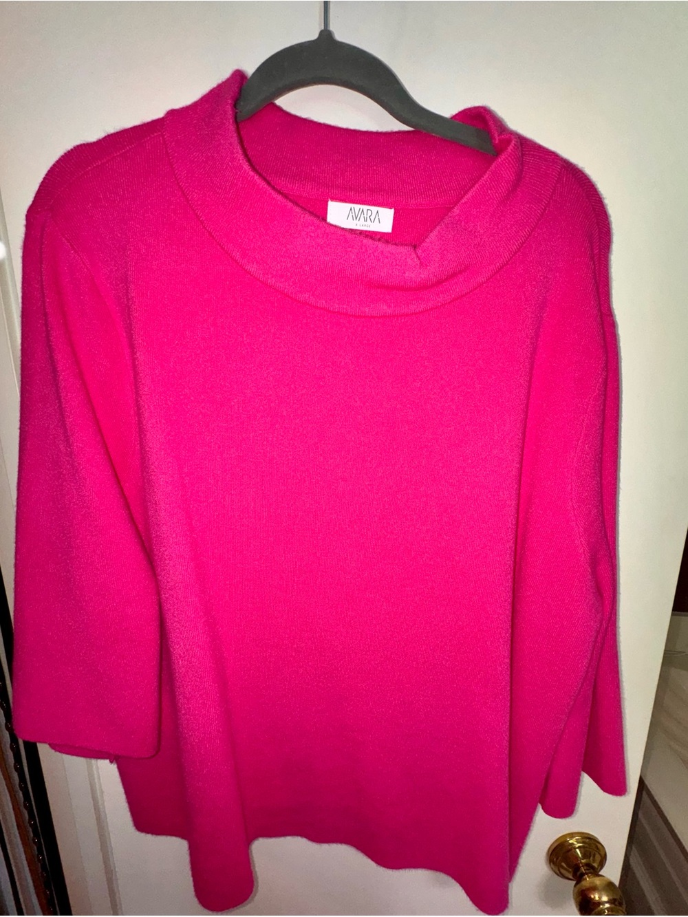 Avara Popular Jackie Sweater in Hot Pink - XL